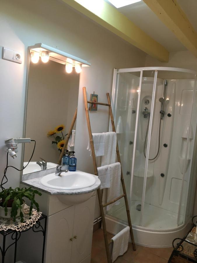 A L Epoque Bed and Breakfast Bouges  Εξωτερικό φωτογραφία