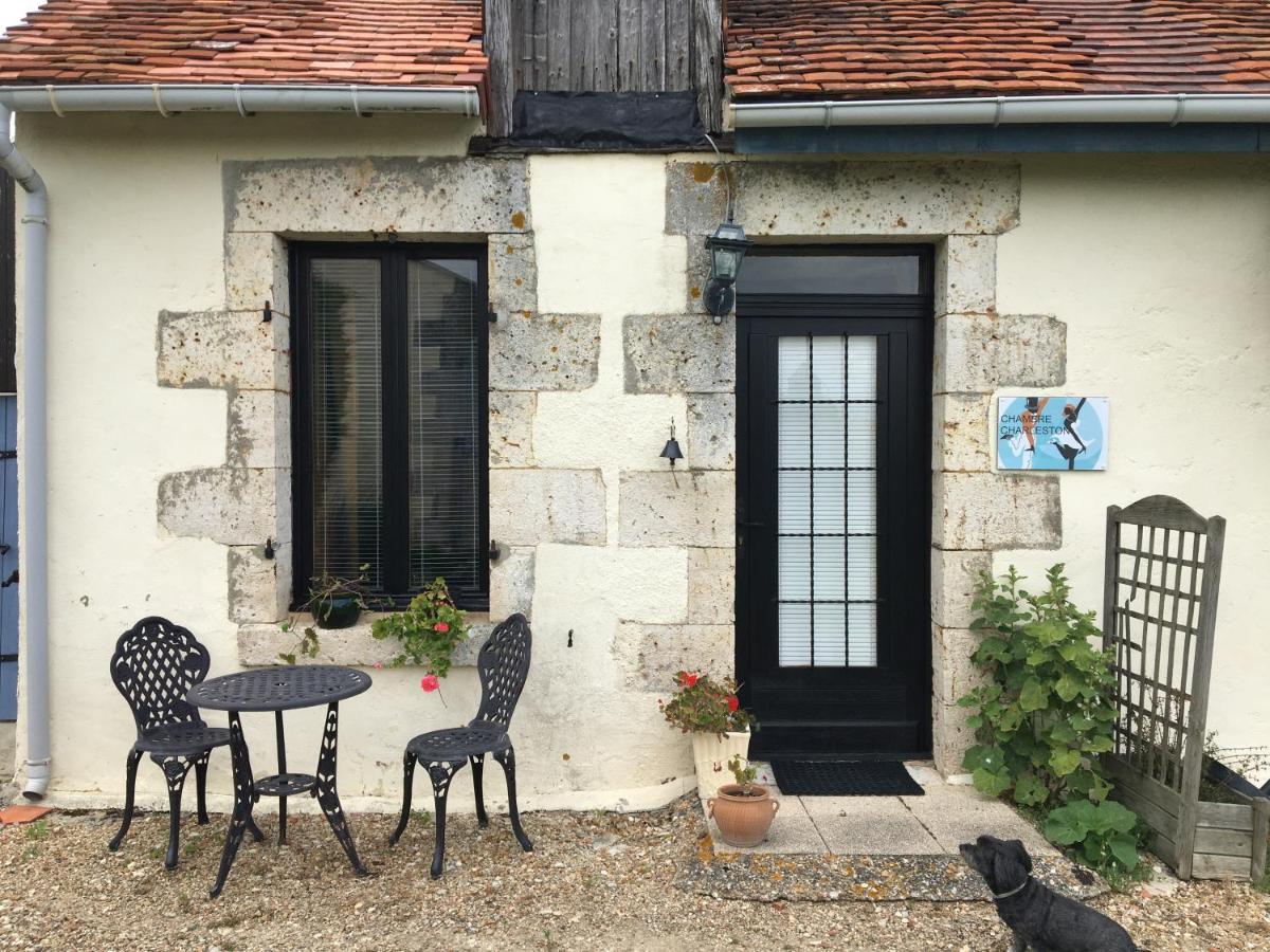 A L Epoque Bed and Breakfast Bouges  Εξωτερικό φωτογραφία