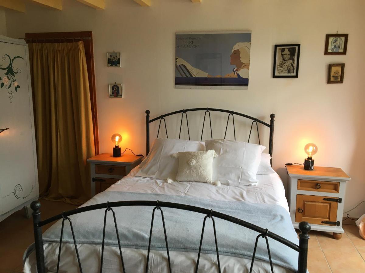 A L Epoque Bed and Breakfast Bouges  Εξωτερικό φωτογραφία