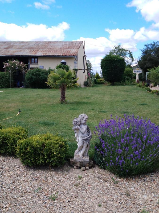 A L Epoque Bed and Breakfast Bouges  Εξωτερικό φωτογραφία
